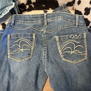 Women’s rebel by right size 3 skinny jeans